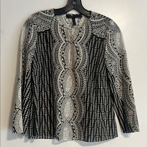 BCBGMaxAzria Black and White Graphic Blouse Size XS